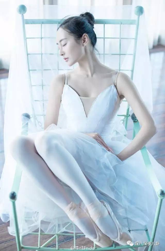 自从割双眼皮不算整容之后，娱乐圈不微调的女演员是真·不存在