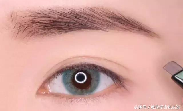 花苞头发型怎么扎好看,花苞头的扎法教程短发儿童