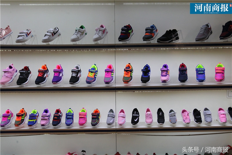 从年销20亿元到大量商户离场：郑州京广路鞋城变迁史