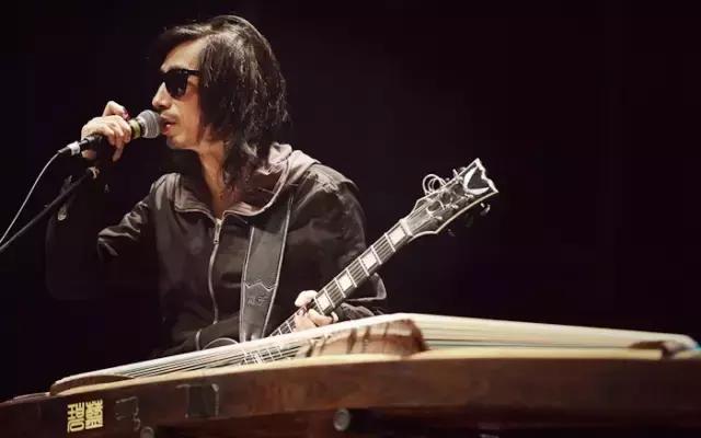 谢天笑我无法拥抱你,谢天笑消失在黑夜里