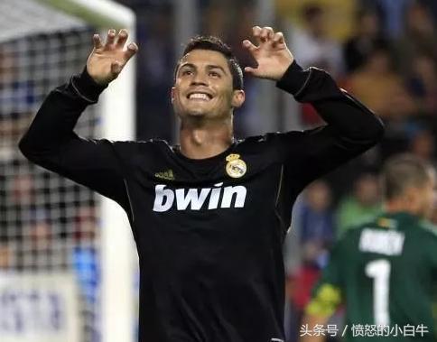 浩克庆祝舞蹈视频,足球比赛中的浩克