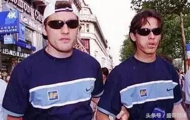 盘点足坛球星那些暖心瞬间,足坛球星经典回顾