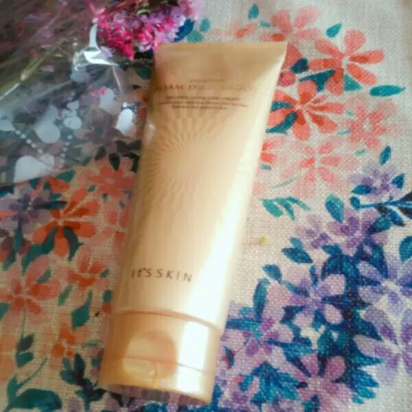 姐妹们推荐好用的化妆品,超好用代购护肤品推荐