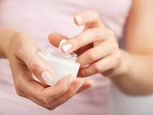 12岁孩子脸上黑头粉刺如何处理,男士脸上黑头粉刺怎么去除