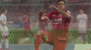 浩克庆祝舞蹈视频,足球比赛中的浩克