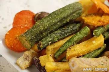 不愿做个只吃烤肉的*疆新**胖纸？九蔬，入驻万达，给你健康生活