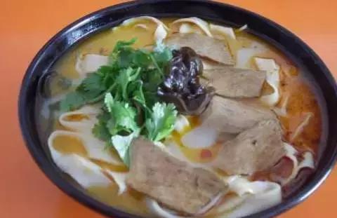 男朋友是内蒙古人,第一次送的礼物是一只羊网友笑喷:成都人只能送火锅底料了!