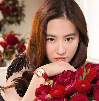 最值得入手的十款女表中高端,浪琴优雅女表皮带好还是钢带好看