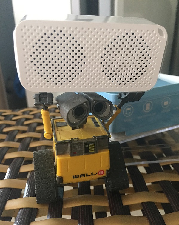 拍照+报警？鸡蛋大小的蓝牙音箱居然还是个多面手