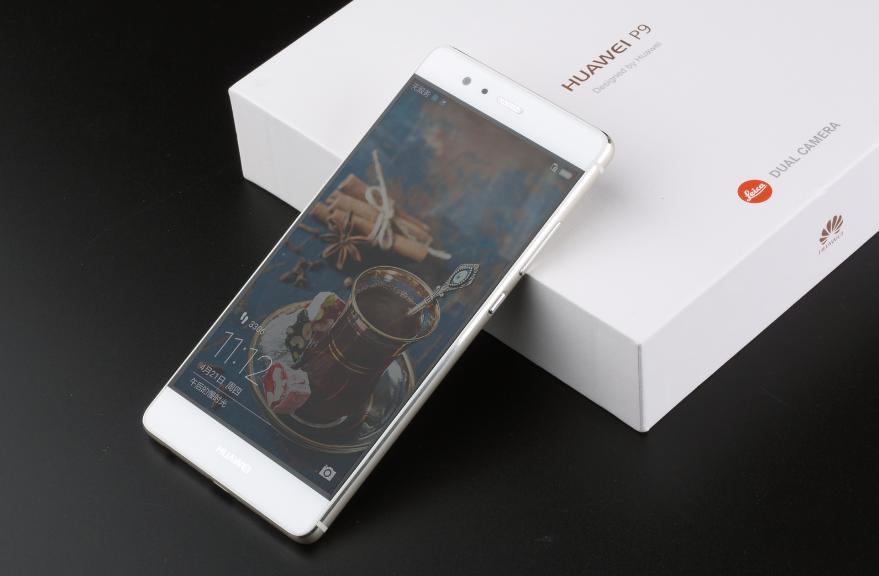 “全能战士”手机，3G+32GB+麒麟955，如今售2488