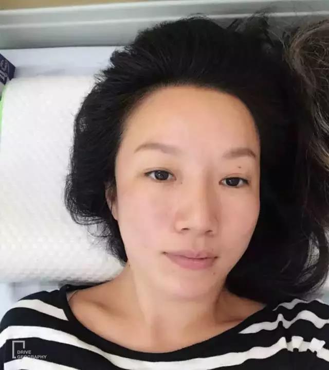 她单枪匹马从杭州出发,开着开着到了非洲腹地