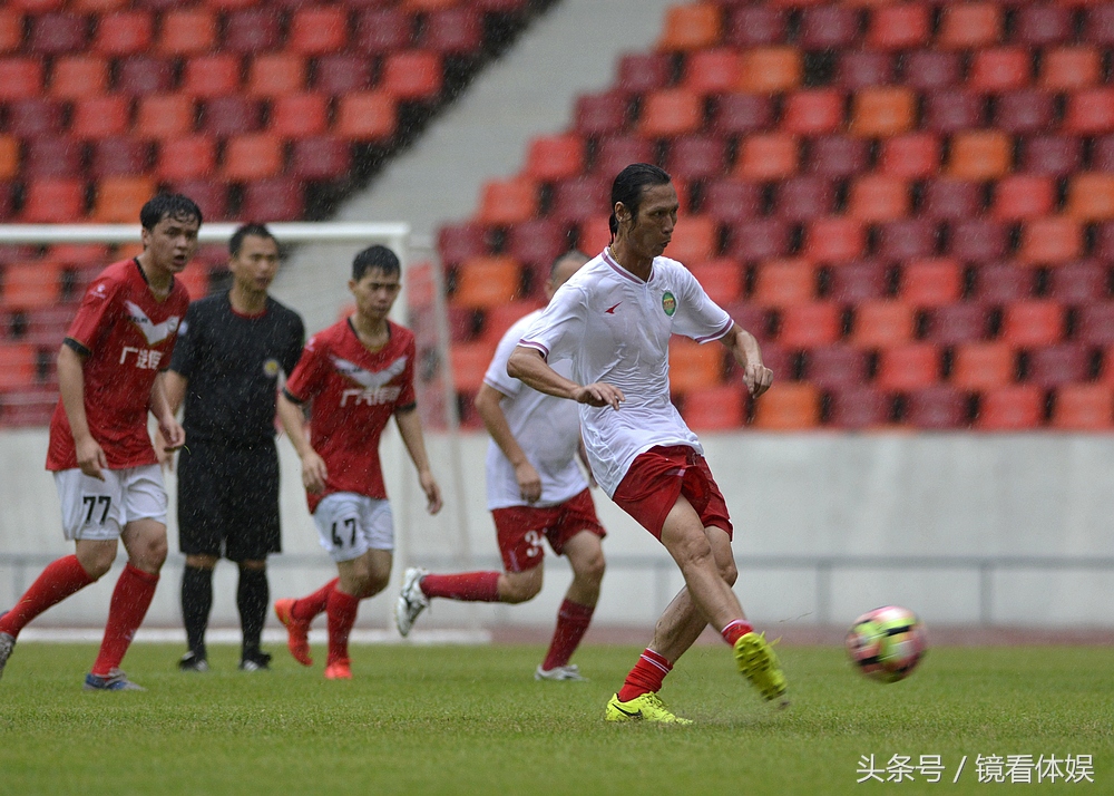 下雨天室内做什么运动,下雨天做的运动