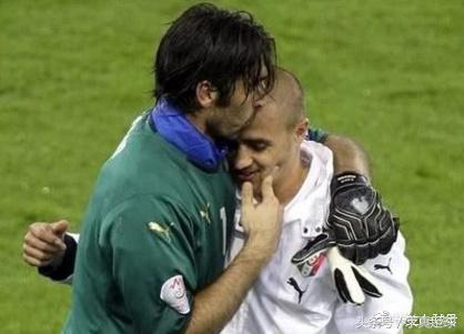 意大利布冯千场里程碑,布冯意甲最新比赛视频