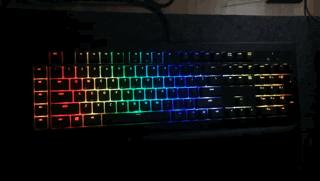 雷蛇黑寡妇v2黄轴,罗技g915和雷蛇黑寡妇v2pro哪个好