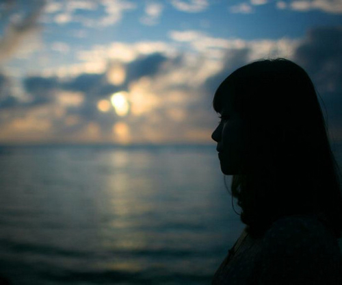 被迫向总裁借债,他却对我提出羞耻的要求