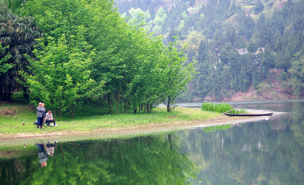 独钓静乐、群钓同乐、竞钓比乐，钓鱼的医疗保健