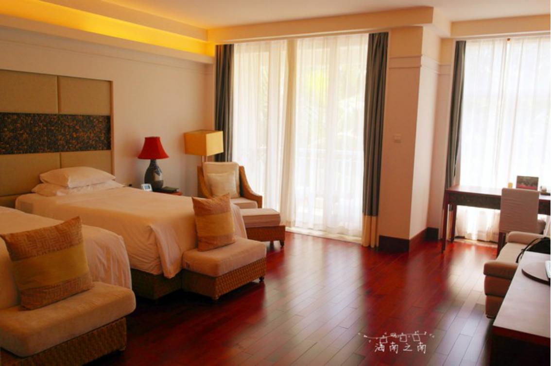 穿过云海后的美景,穿过云海看美景