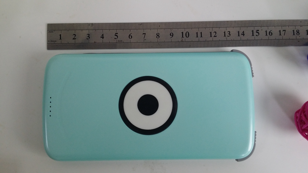 移动电源也能无线？且看菠萝派显神通！——菠萝派无线充电电源