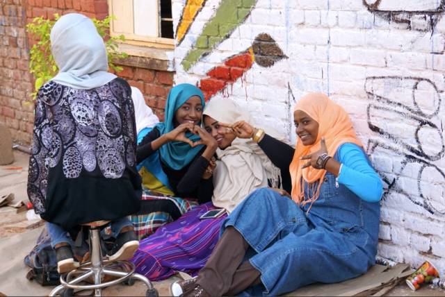 北石:在非洲苏丹被请到警察局过夜是怎样的体验