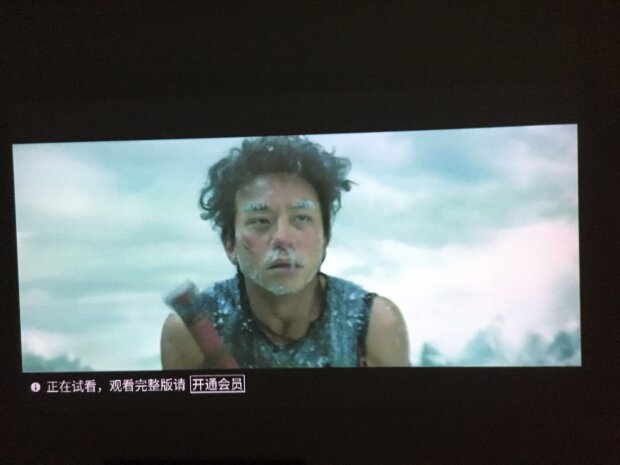 联想扭转式微型投影机p0510,微型迷你投影仪便携机联想t200