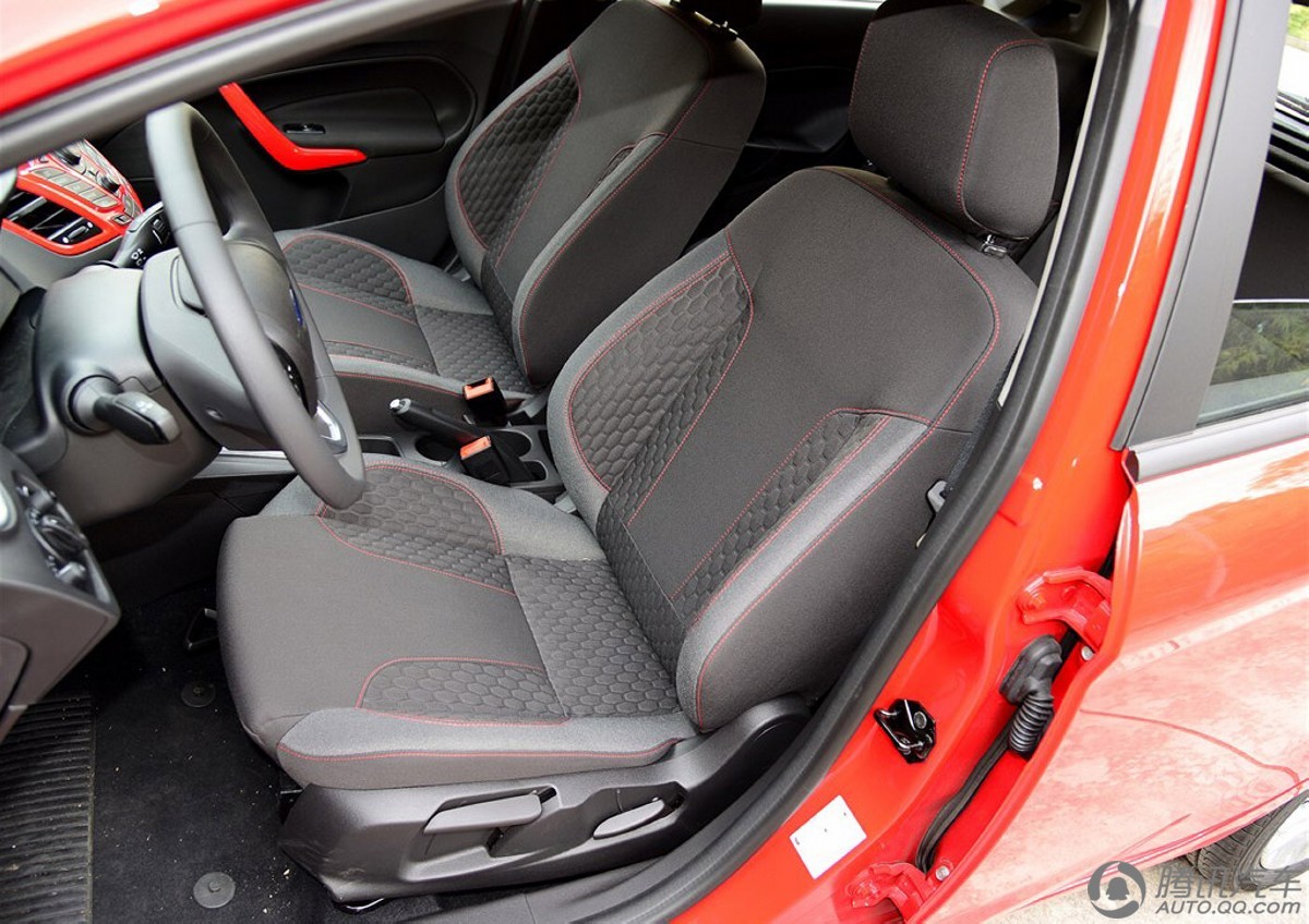 11款嘉年华两厢1.5手动,福特嘉年华1.5l两厢油耗