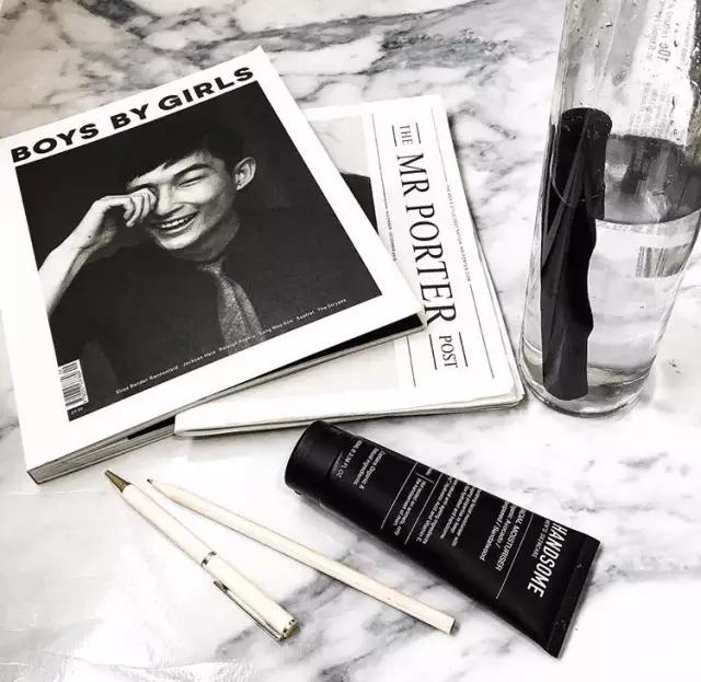 又土又丑却好用到爆的护肤品,别问我产品质量好不好文案