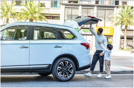 城市奶爸正确用车姿势,奶爸车上车要领