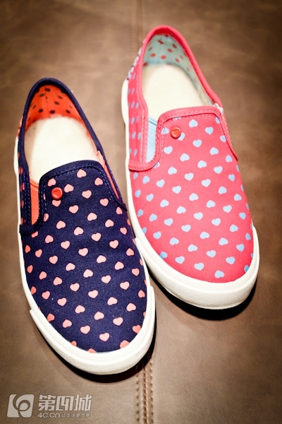 有折扣丨没买新包新鞋新衣服的，都奔这儿去了！