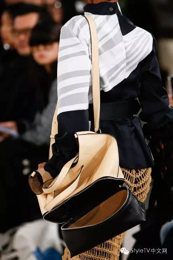 loewe包包经典款,loewe最值得入款的包包