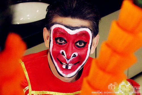 六小龄童孙悟空签售,西游记后传孙悟空六小龄童