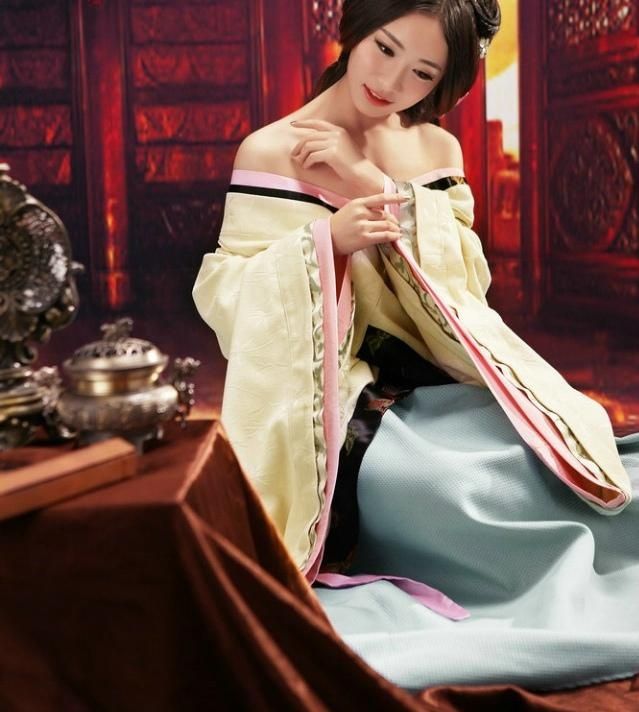 探秘《*瓶金**梅》中的“缅铃”的前世今生