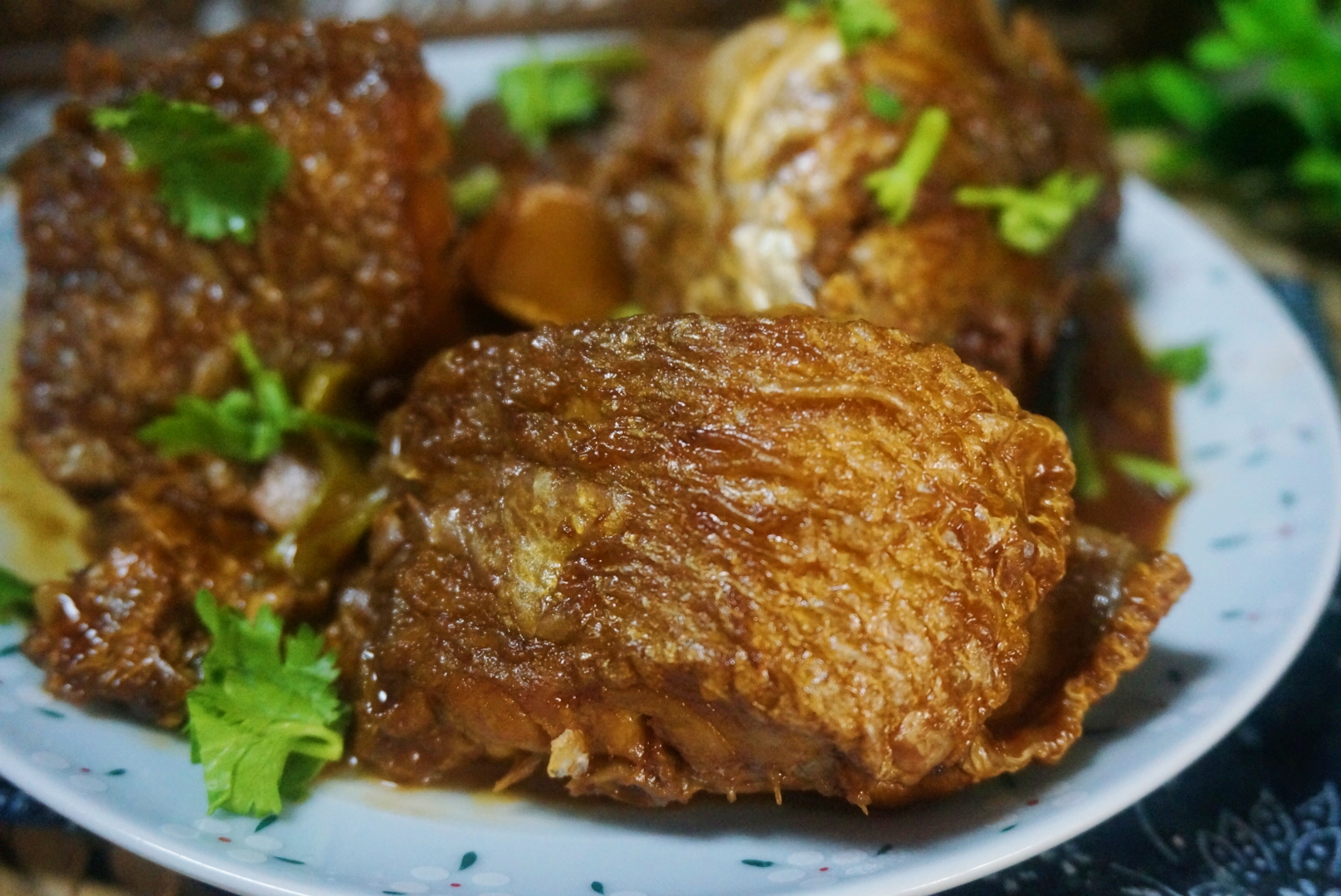 农村铁锅炖鱼最正宗的做法,家庭炖鱼最好吃的方法