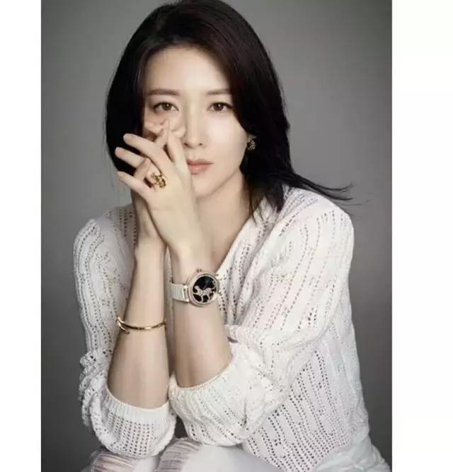 解锁逆龄冻龄美肌秘诀,四十岁以上的女性增肌冻龄抗衰老