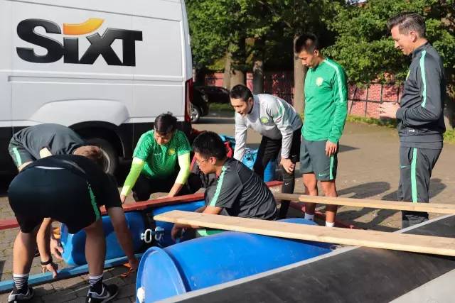 海外拉练日记(二):自制皮划艇大赛high翻全队附海量图集