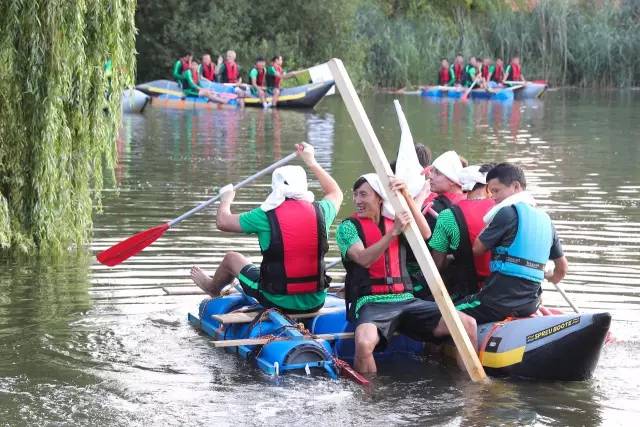 自制皮划艇比赛,野外徒步五公里拉练日记