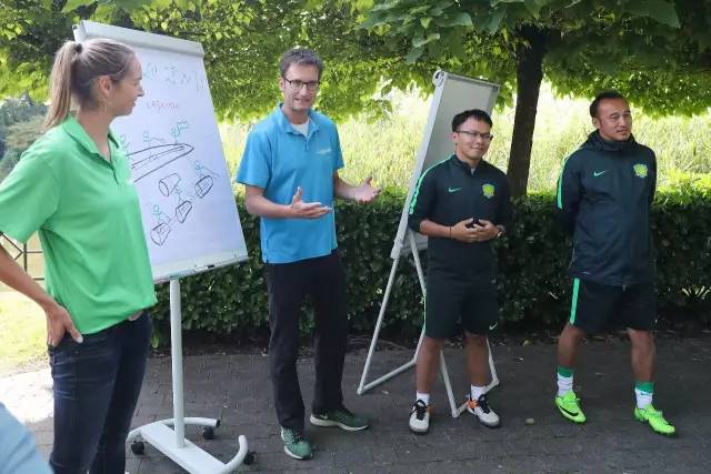 自制皮划艇比赛,野外徒步五公里拉练日记