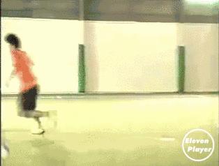 足球野球场实用的过人技巧,五年级篮球过人技巧