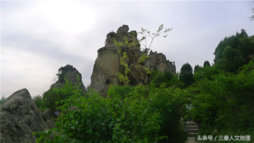 灞卞穿鍦拌川濂囪,灞卞穿濂囪鍥剧墖澶у叏