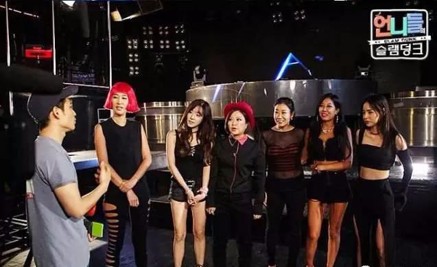 有梦想的女生小姐姐,笑起来特别好看的小姐姐综艺节目