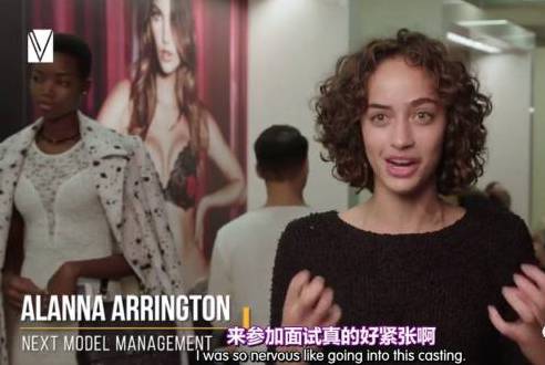 奚梦瑶刘雯维密粉色合照,上海维密秀何穗刘雯奚梦瑶