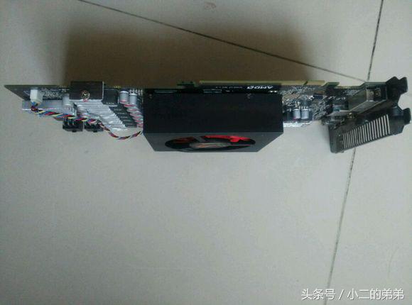 掏了块hd7950给显卡加散热器最终降温后还有65度