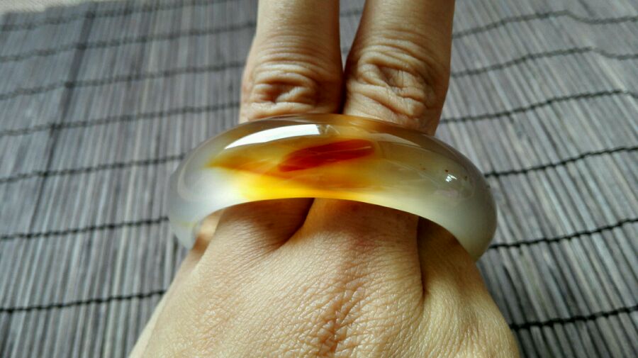 冰彩玛瑙手镯,马料高冰透玛瑙手镯