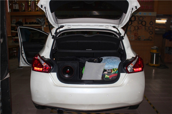 又一力作日产骐达车友热爱汽车音响佛山车音匠义不容辞圆其音乐梦