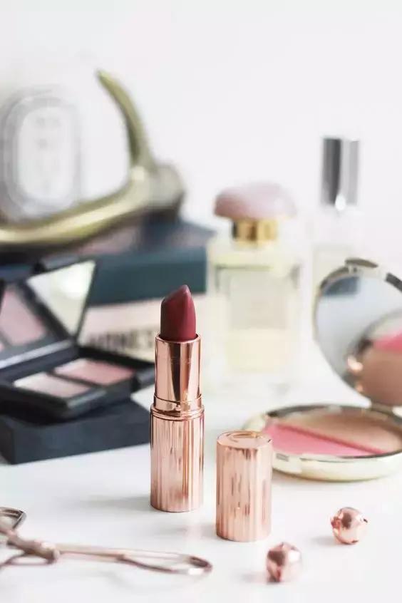 全世界最值得剁手的30款红色口红，建议收藏