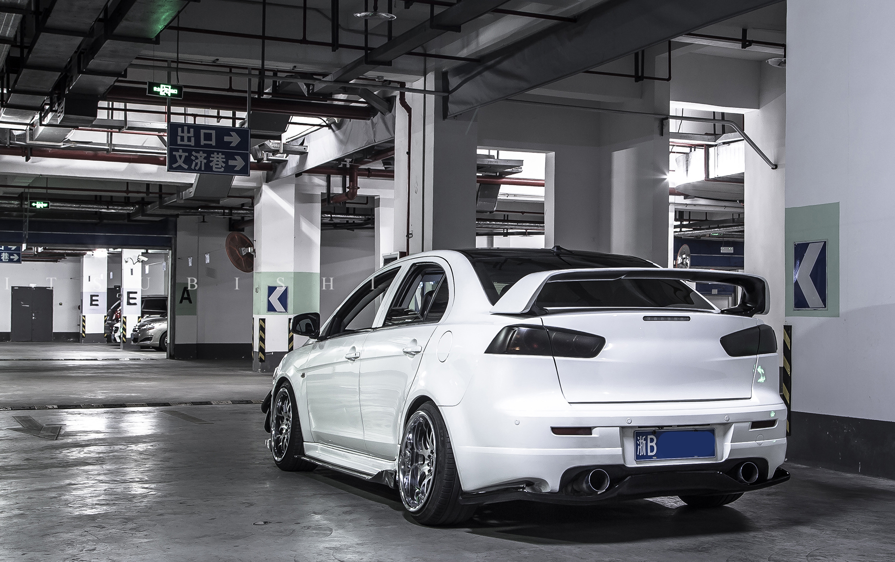 翼神改evo前脸多少钱,最便宜的翼神改evo油箱盖方法