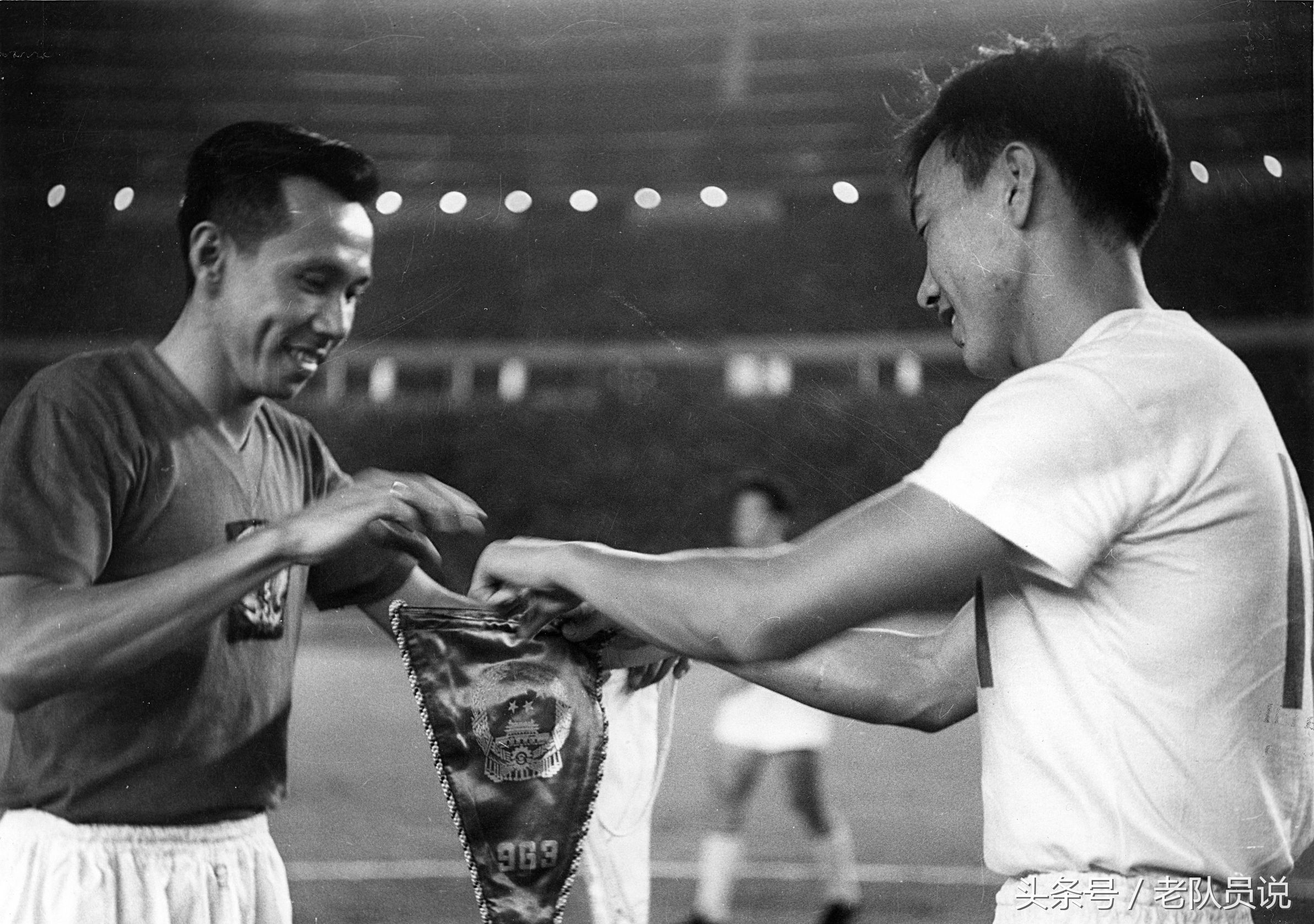 致敬新中国涌现的模范人物,缅怀中国人民解放军十大英模