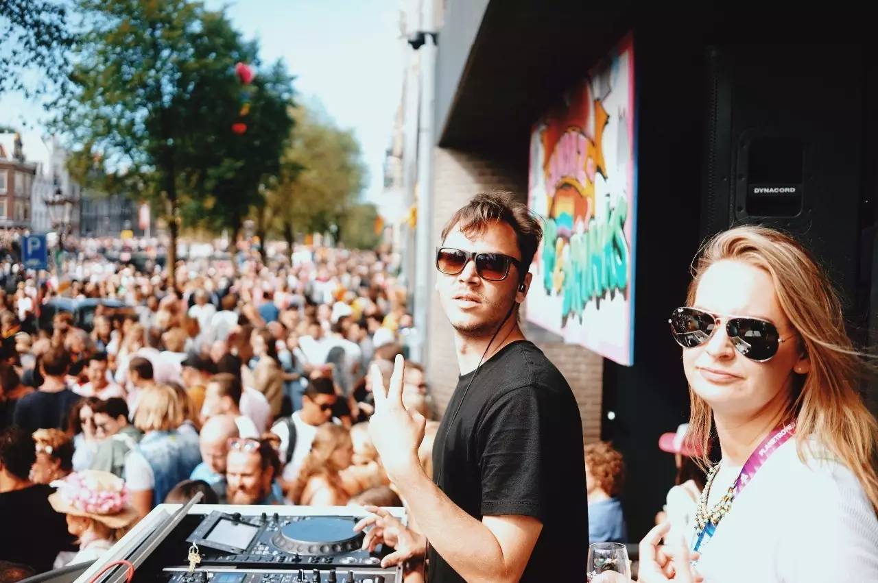 怎样办一个全世界最好玩的派对？