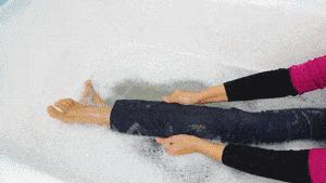 夏季衣服缩水了怎么让它变回原形,羊毛衣服机洗缩水了怎么恢复原样