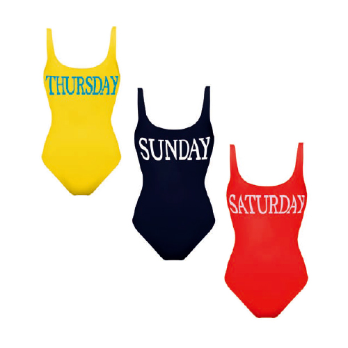 带上装备去健身,装备穿戴整齐准备去游泳