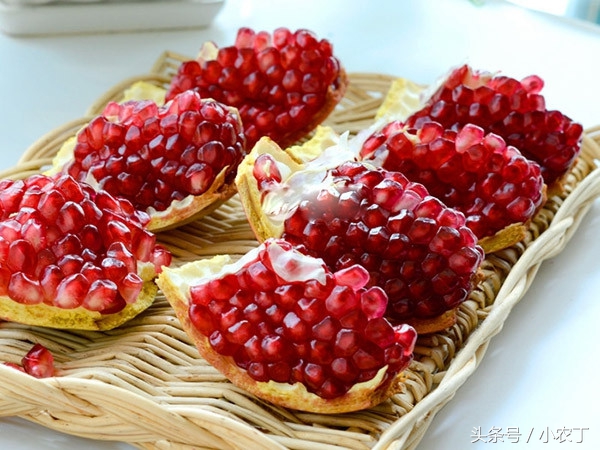 正宗突尼斯软籽石榴10斤新鲜当季,送礼必备佳品突尼斯软籽石榴